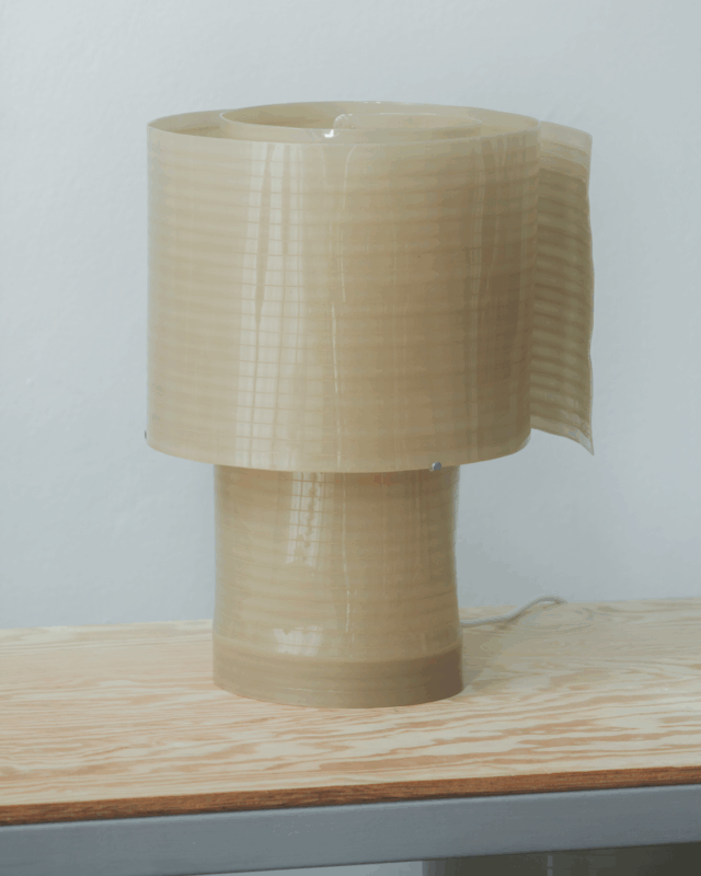 Snegl in Oyster by Russo Betak