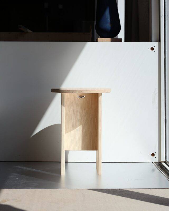 KNURLED side table / stool by Henrik Tjærby